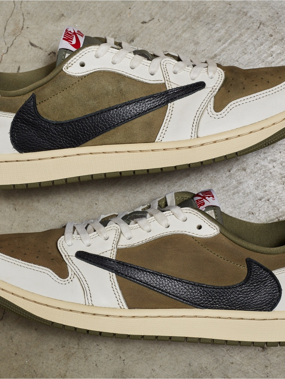 Nike x Travis Scott Air Jordan 1 Retro Low OG SP ‘Medium Olive’